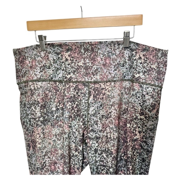 Fabletics Define PowerHold® High-Waisted 7/8 Legging in Earthen Size 3X - Picture 5 of 13